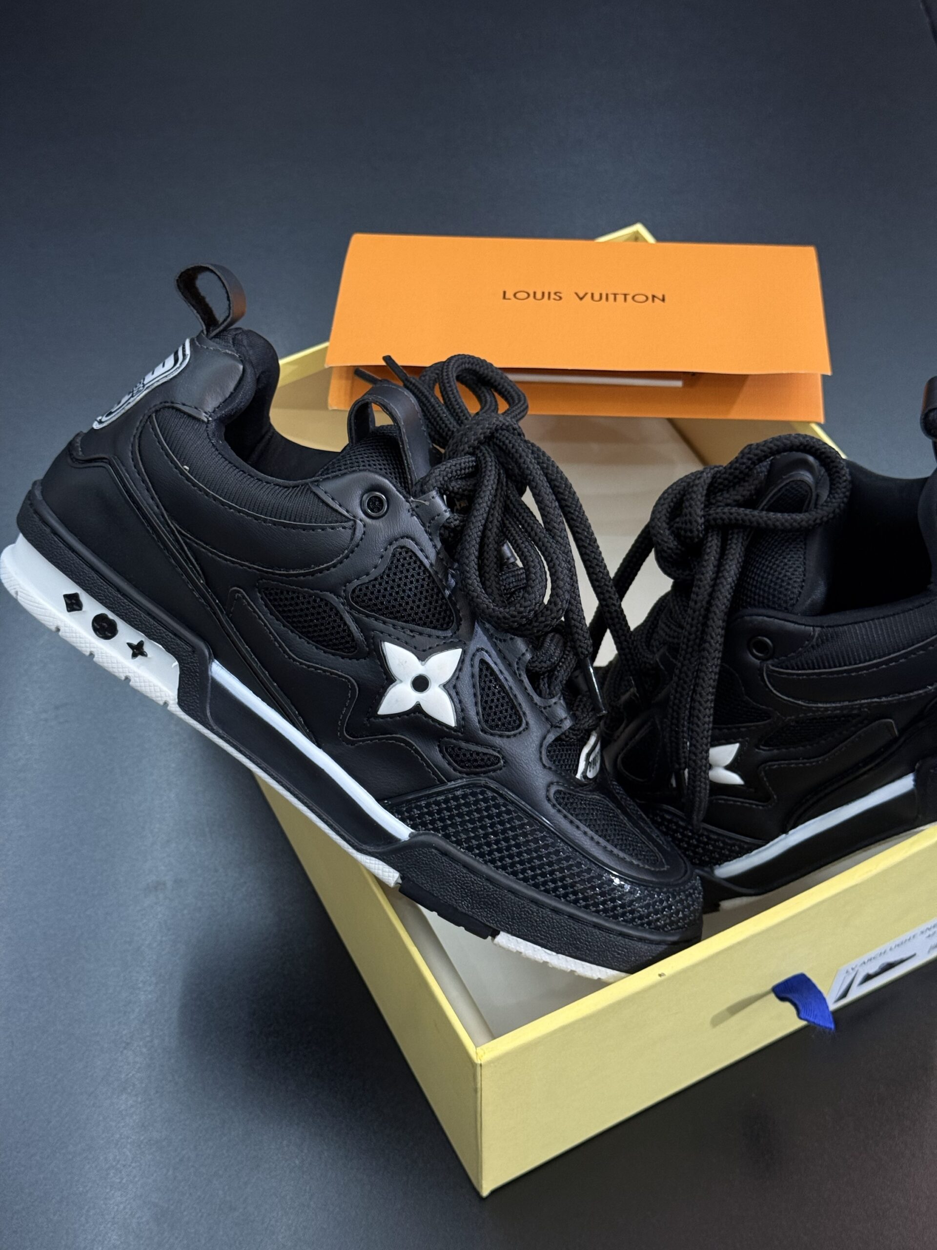Louis Vuitton Skate Premium